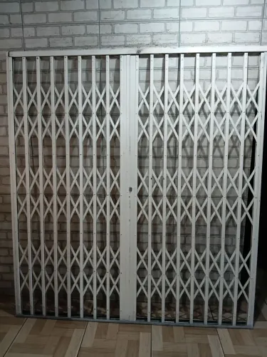 Porta pantografica 190x210 completa fechadura sem chave  trilho de baixo novo
