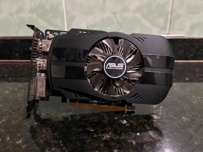 ASUS GeForce GTX 1050 Ti 4GB GDDR5 - Excelente Estado