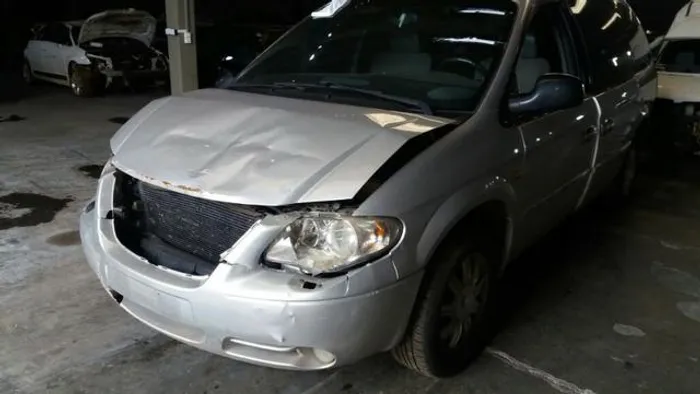 Sucata Gran Caravan, para retirada de peças