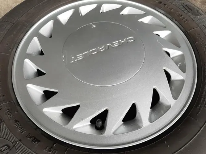Roda aro 14 GM Caravam serrinha Prata jogo semi novo 5X114