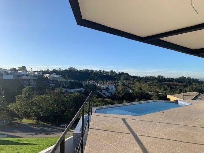 Casa com 3 suítes, piscina e vista à venda Granja Viana