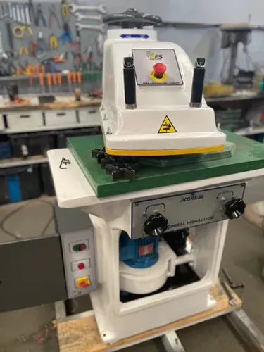 Balancim hidráulico acoreal Bhc18 perfeito estado