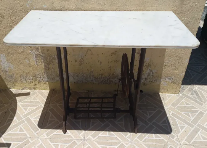 Mesa de Costura Antiga Singer(Antigo)