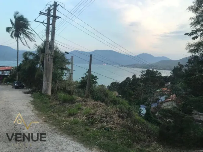 Terreno a venda em São Sebastião - SP