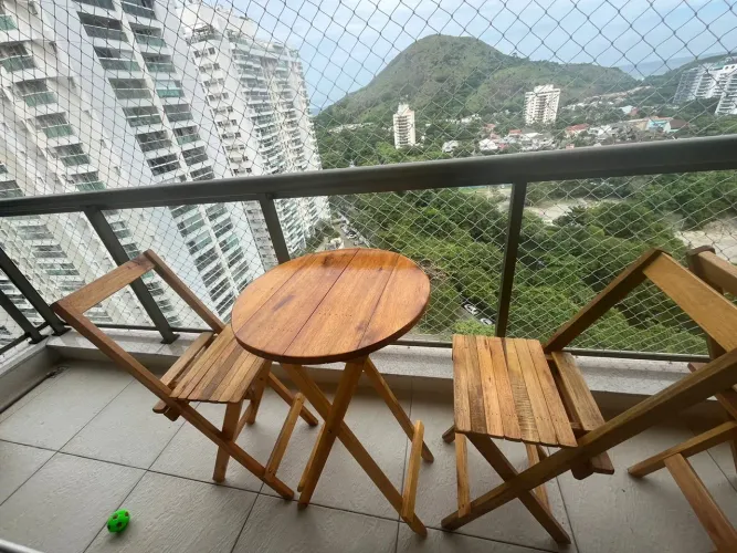 Mesas bistrô e Banquetas dobráveis
