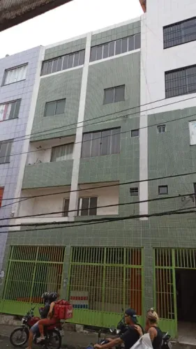 Prédio comercial e residencial 4 andares em Novo Horizonte/SUSSUARANA.