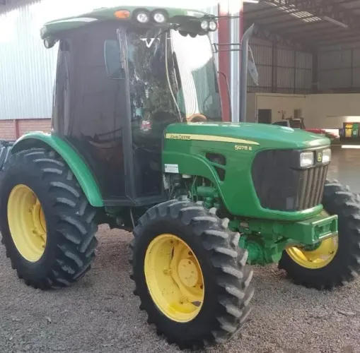 Trator Jonh Deere 5078 E 