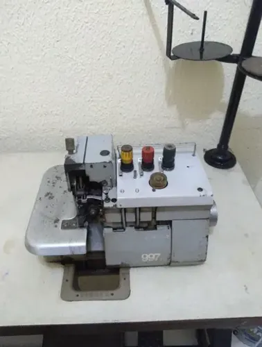Maquina overlock industrial 