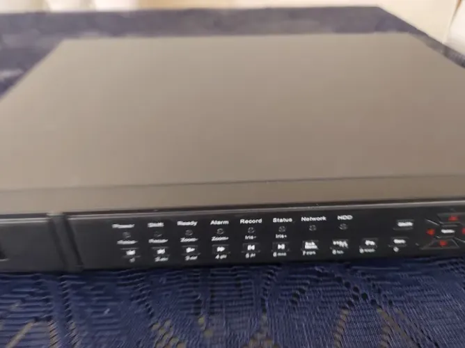 DVR Intelbrás com 08 entradas de câmeras de segurança c/ áudio -