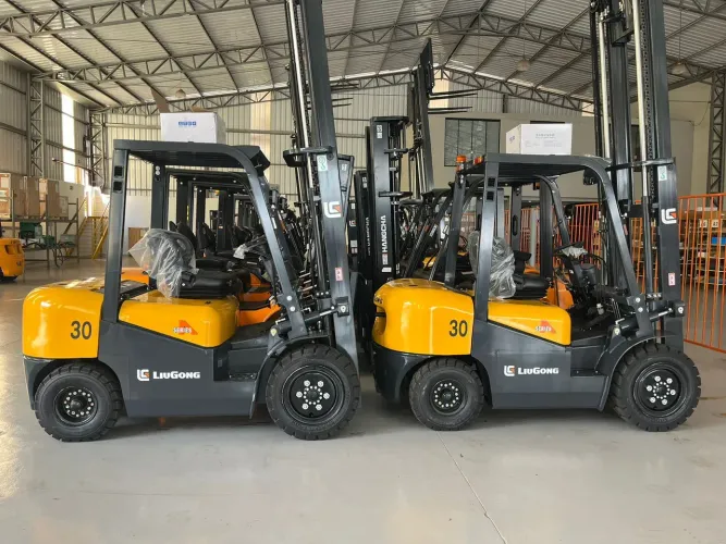 Empilhadeira HYSTER, Qualidade e Preço Baixo!!!