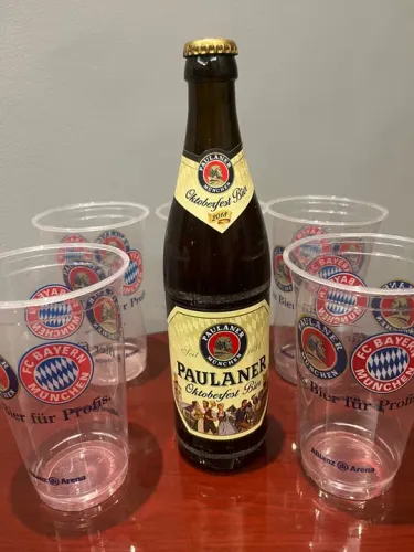 Copo Paulaner e Bayern de Munique + Ceveja Paulaner 