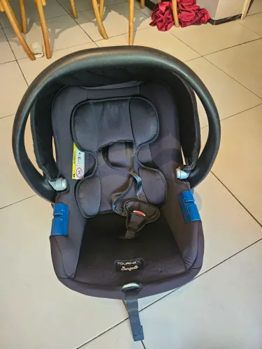 Bebê conforto Burigotto Touring (até 13 kg)