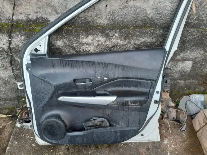 Forro de porta do kicks