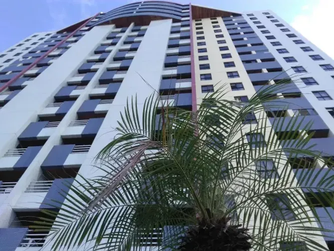 Apto 2/4 com 1 suíte no Edifício Paradise Flat Ponta Negra de 56 m², 1 vaga por 490.000