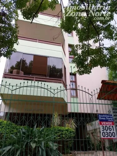 COBERTURA DUPLEX MOBILIADA, bem localizado nas proximidades da Imobiliária Zona Norte. Con