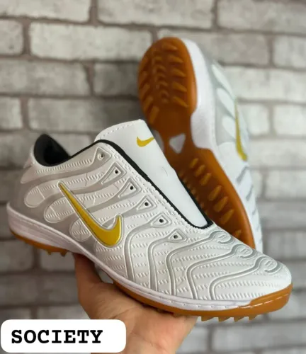 Chuteira Nike Society