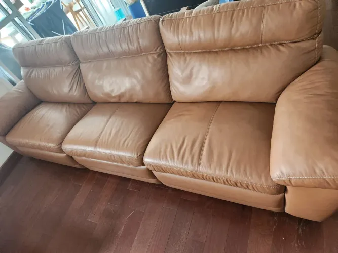 Sofá em couro reclinável 3 lugares
