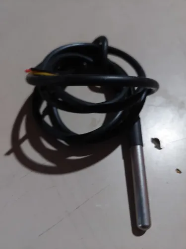 Sensor e temperatura digital à prova d'água DS18B20