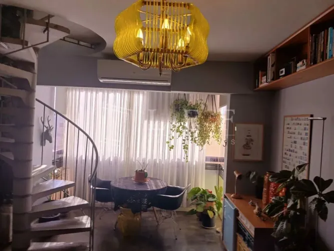 Rua Capote Valente - Cobertura Duplex