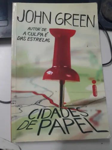 Livro - Cidades de Papel ( John Green)