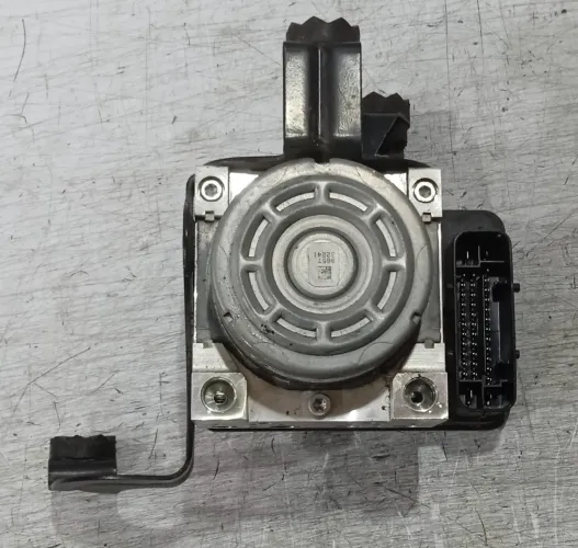 Módulo Abs Freio BMW 135i 3.0 2015 / 6870912 