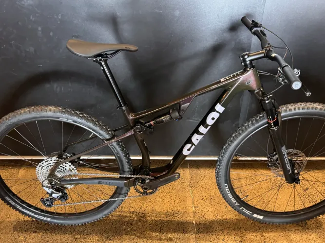 CALOI ELITE CARBON FS TAMANHO 17 ZERO 