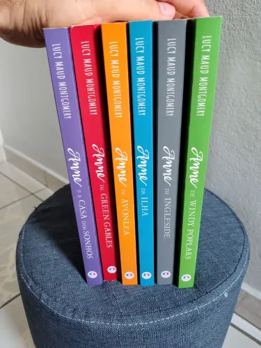 Coleção de Livros da Anne