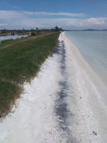 Condomínio Salinas em Arraial do Cabo Terrenos com R.G.I Financiados.