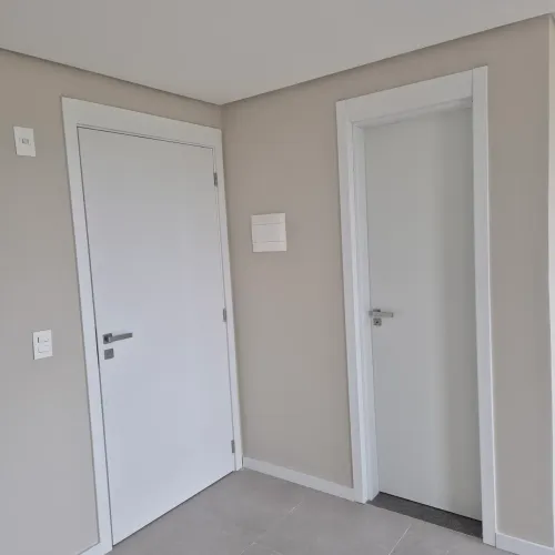 Porta Branca 0,60x2,10m da PORMADE