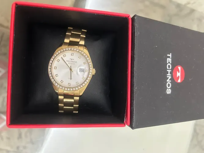 Lindo relógio feminino Technos