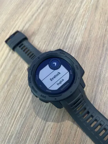 Garmin Instinct Rugged Preto - GPS Militar, 100m, Ultra Resistência