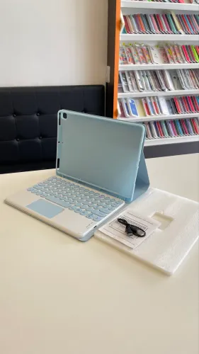 Capa protetora para IPAD 7 8 9 geração com teclado bluetooth sem fio e bandeja par caneta