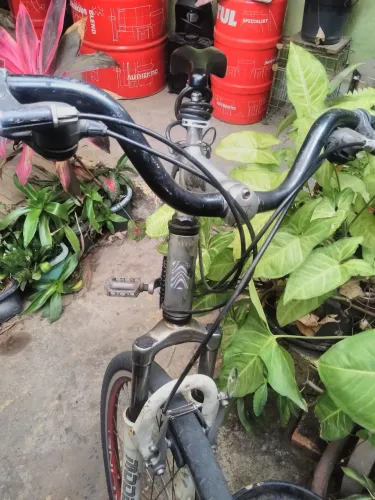 Bike alumínio muito boa!!!