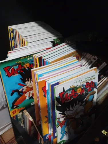 Coleção Dragon Ball (faltando a edição 22) e desgon ball z (1 ao 22)