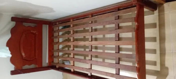 Cama Solteiro de Angelin com extrado