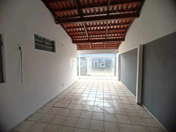 Casa à venda, 3 quartos, Planalto - Uberlândia/MG - Rotina Imobiliária