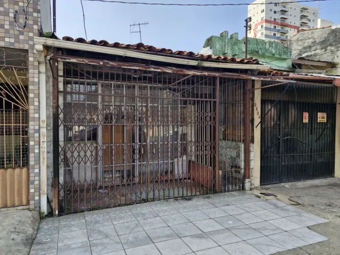 Terreno na Av. Gentil Bittecourt - São Brás - Venda