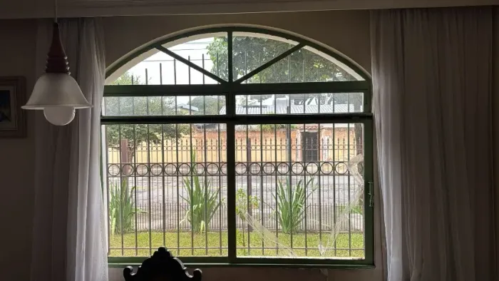 Janelas, portão e quadro de ferro para colocar na sua casa material resistente e estiloso