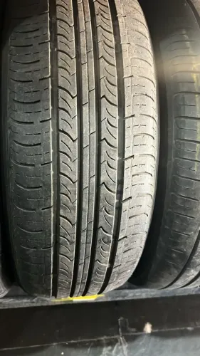 Pneu 205/60/16 Nexen  65% vida