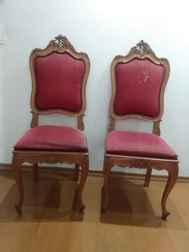 Cadeiras modelo provençal 