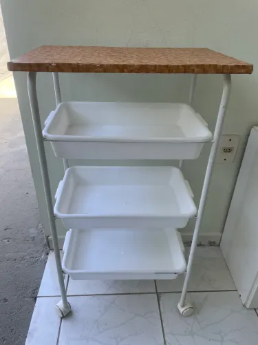 Carrinho auxiliar salão 