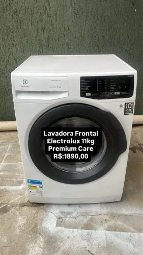Máquina de Lavar Roupas Electrolux 11 kg seminova 