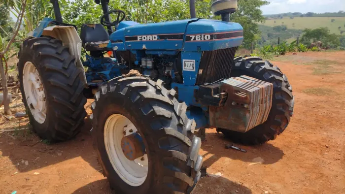 Trator Ford 7610