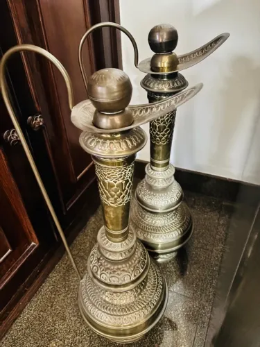 02 Jarros de latão e cobre
