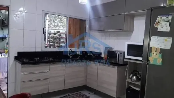 Sobrado à venda em Cotia, Jardim Colibri, com 2 suítes, com 76 m², Condomínio Jardim Colib