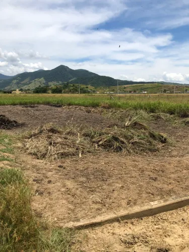 TERRENO EM SAMPAIO CORREIA SAQUAREMA