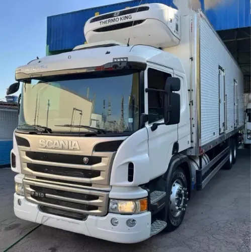 Scania P310 2015 Baú Refrigerado.