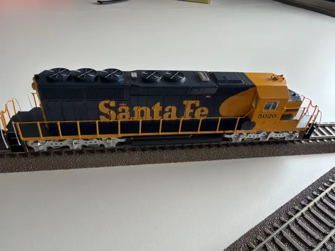 Locomotiva BACHMANN SD40 com DCC de fábrica BITENCOM