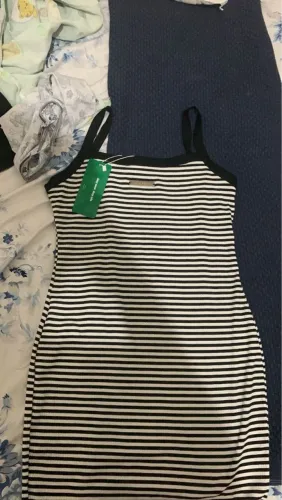 Vendo vestido lindíssimo tubinho na etiqueta 