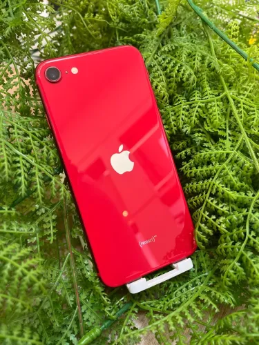 iPhone SE 2020 256GB Seminovo